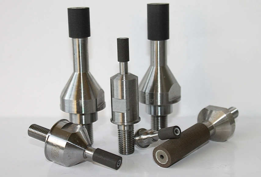 Superabrasive Diamond and CBN Grinding Wheels for Tools for Wood and Plastic Industry